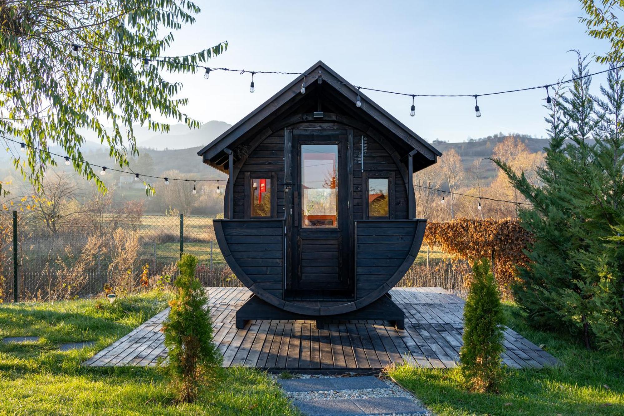 Glamp In Style Pods Resort Bran  Exterior foto