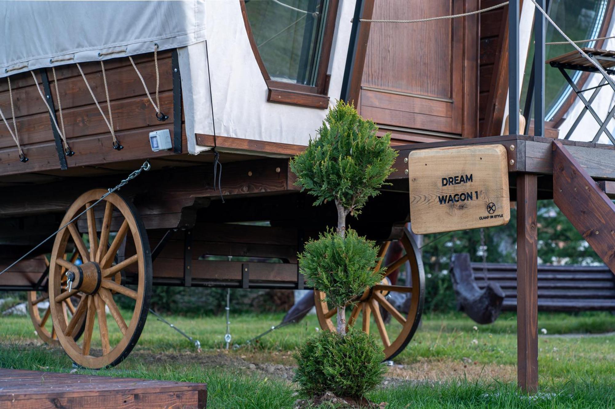 Glamp In Style Pods Resort Bran  Exterior foto