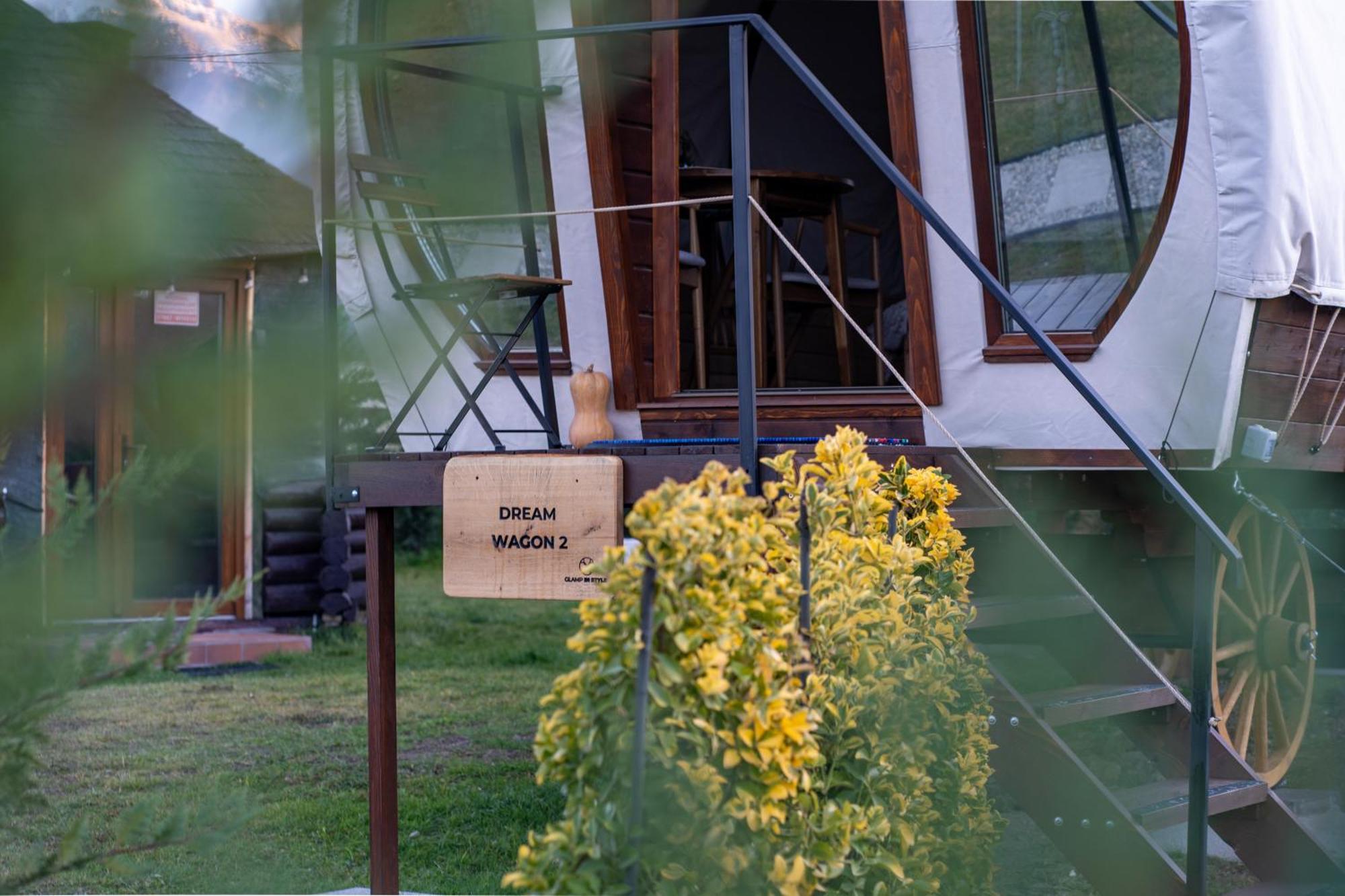 Glamp In Style Pods Resort Bran  Exterior foto